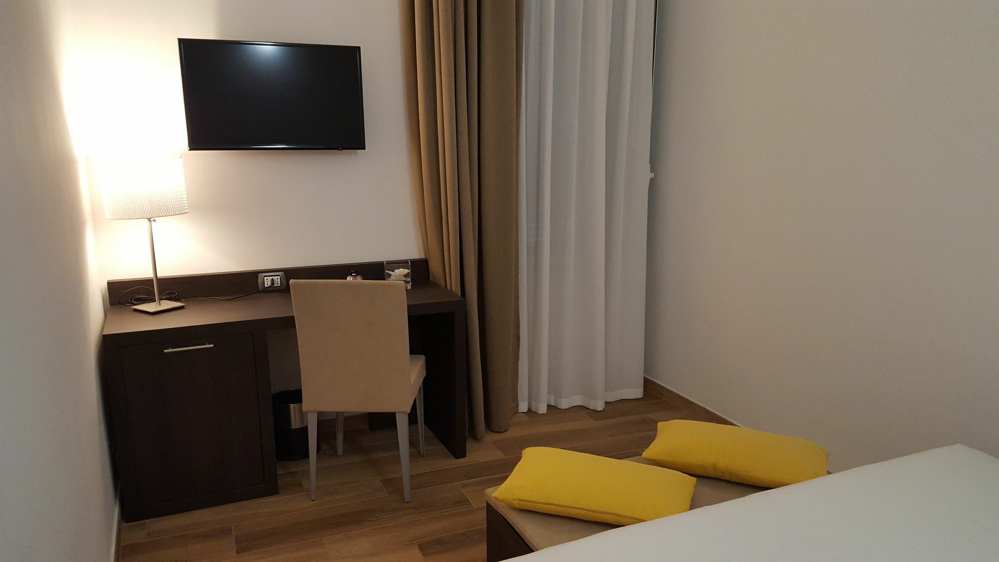 Finestra Su Monti Affittacamere 3*